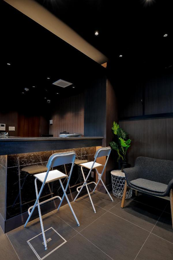 Ostay Namba Minami Hotel Toyotomi Skybird โอซาก้า ภายนอก รูปภาพ